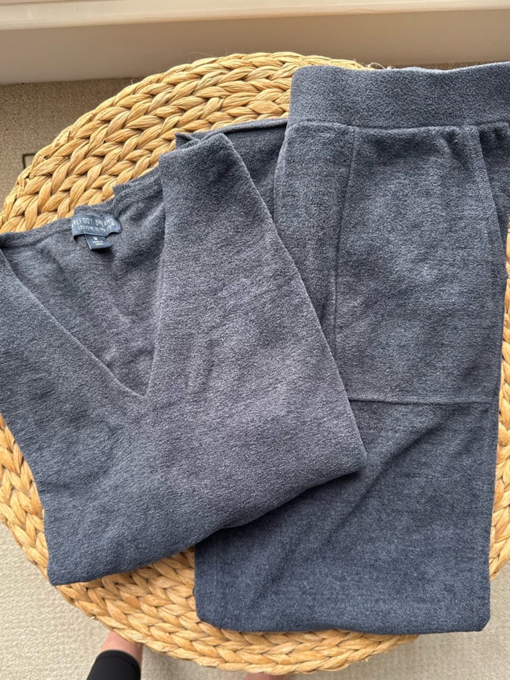 Barefoot dreams Lounge Set - V-Neck Top & Pants - navy blue